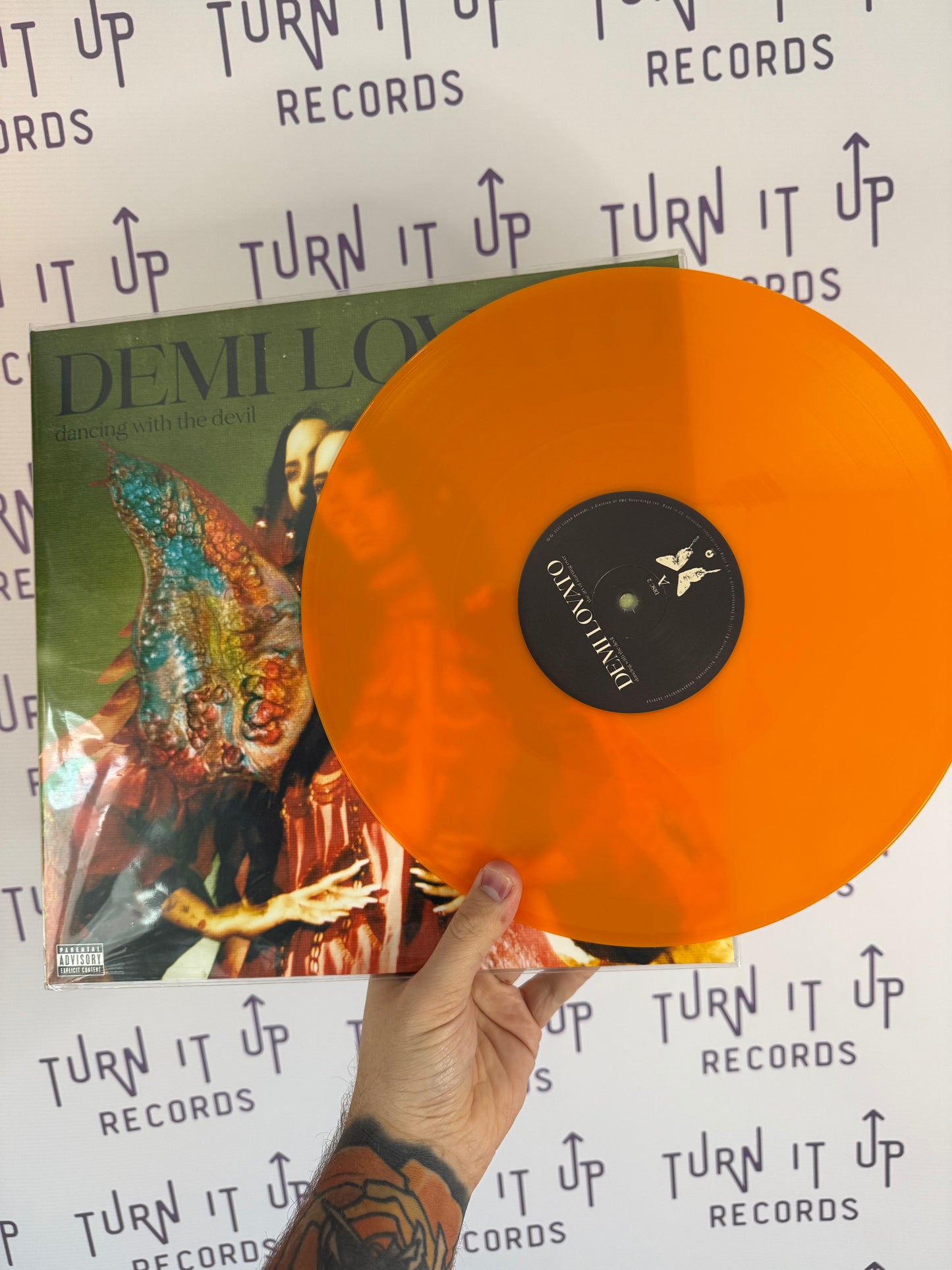 Demi Lovato – Dancing With The Devil... The Art Of Starting US import